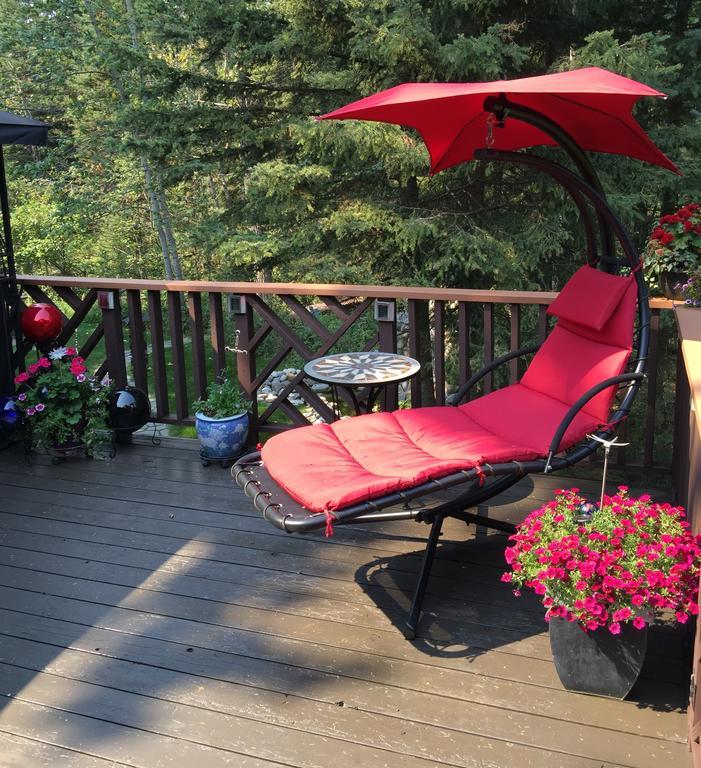 Redwood Meadows Bed And Breakfast Bragg Creek Luaran gambar