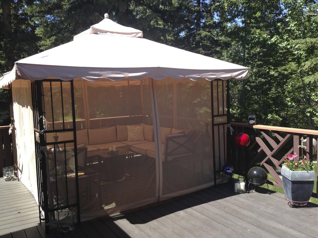 Redwood Meadows Bed And Breakfast Bragg Creek Luaran gambar
