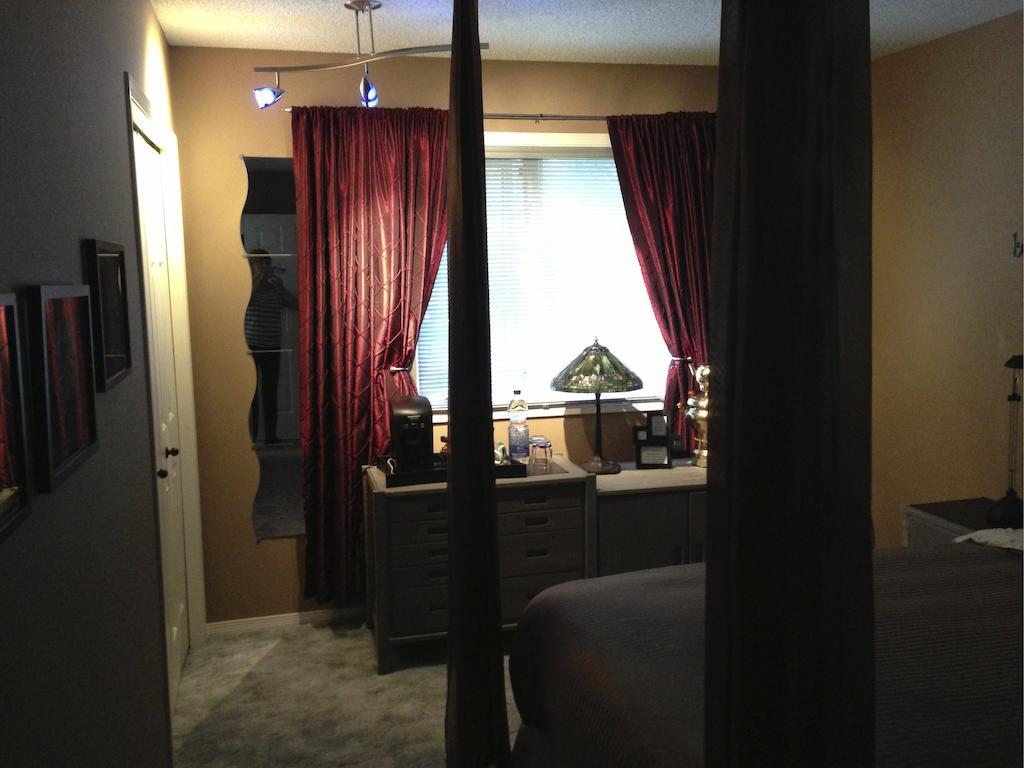 Redwood Meadows Bed And Breakfast Bragg Creek Bilik gambar